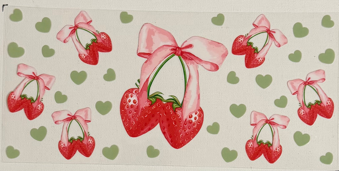 Strawberries and bows 1018
