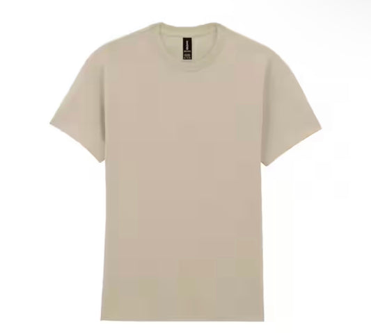 Sand Gildan t-shirt